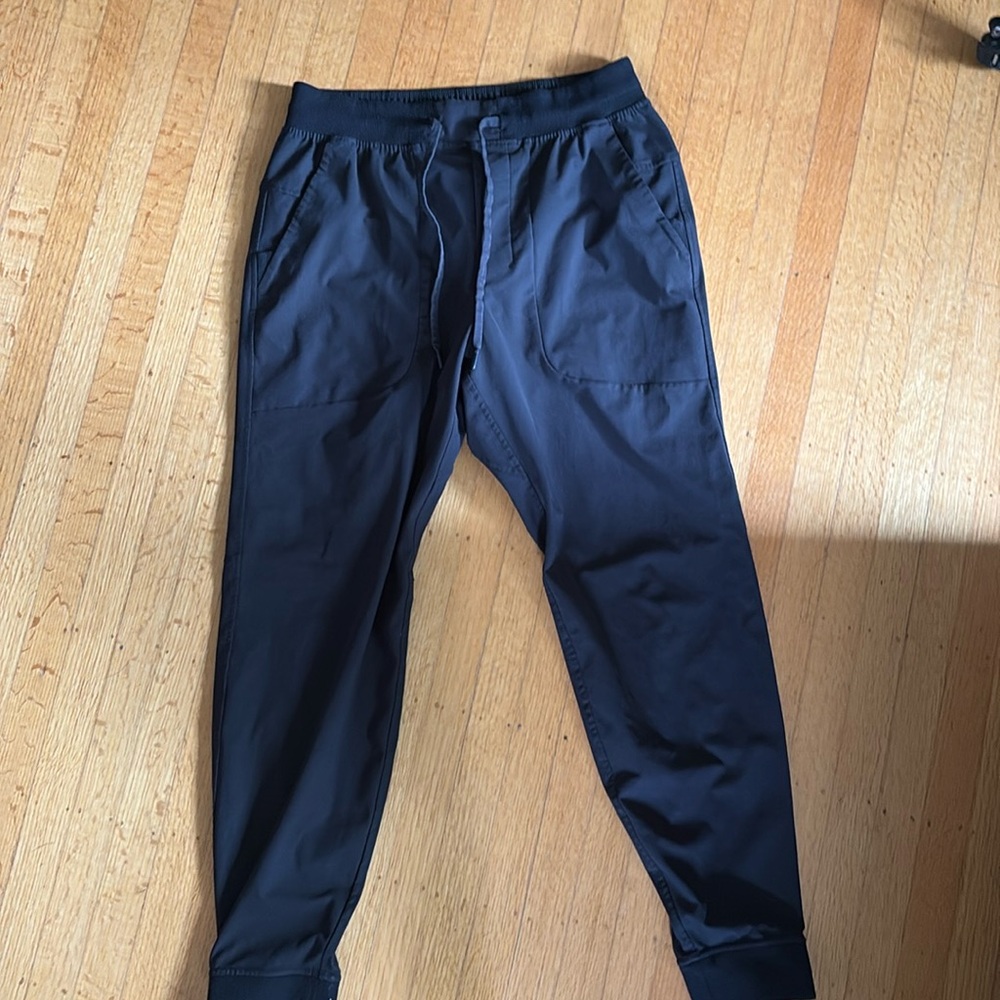 Men’s Lululemon Joggers Shorter Black